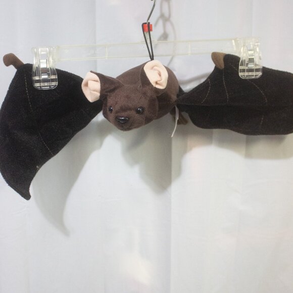 Fiesta Realistic Brown Bat Plush Flying Hanging Velvet Wings Halloween 21" - Picture 4 of 6